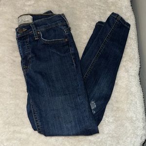 Free People Distressed Dark Skinny Jeans size 24